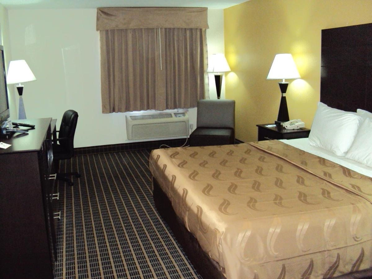 Quality Inn Carbondale University Area Exteriör bild