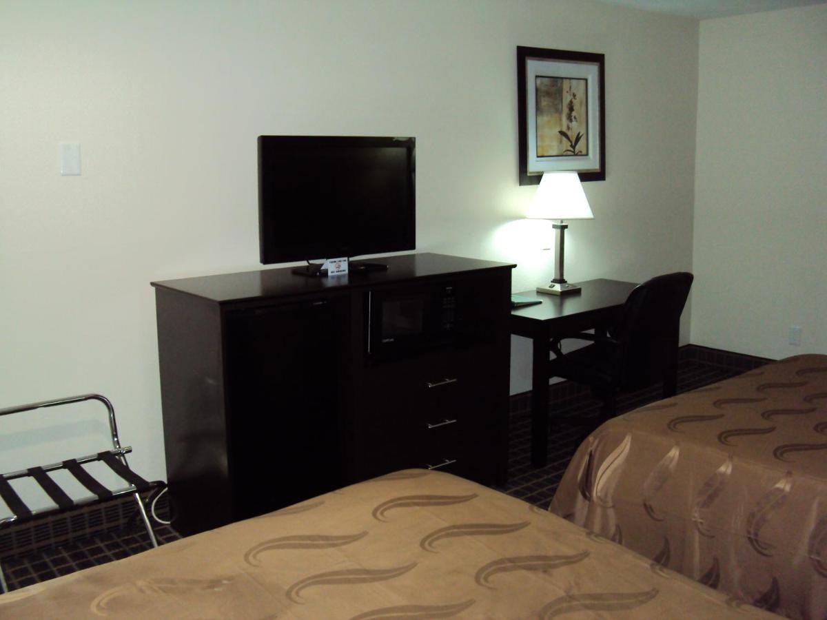 Quality Inn Carbondale University Area Exteriör bild