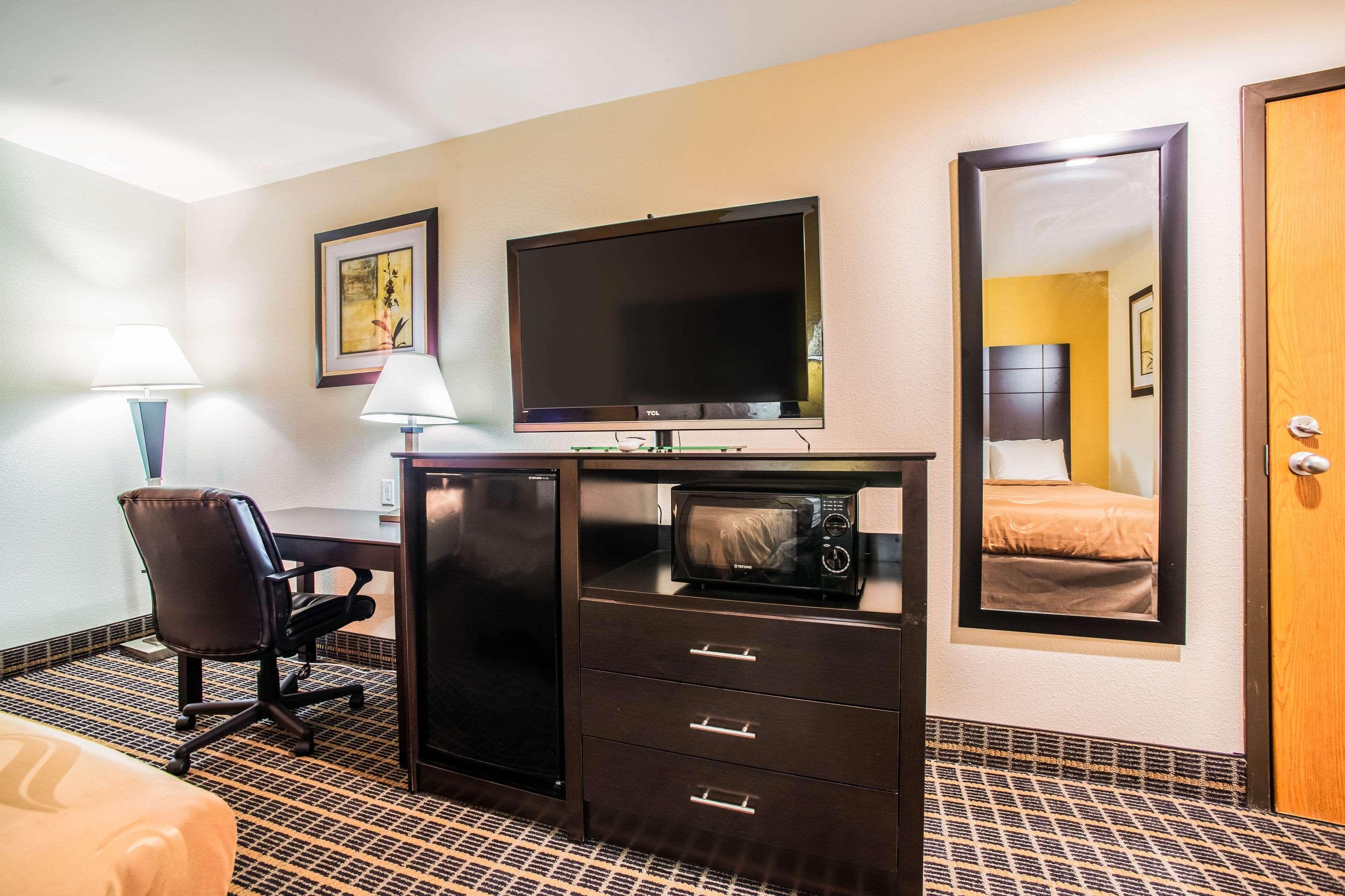 Quality Inn Carbondale University Area Exteriör bild