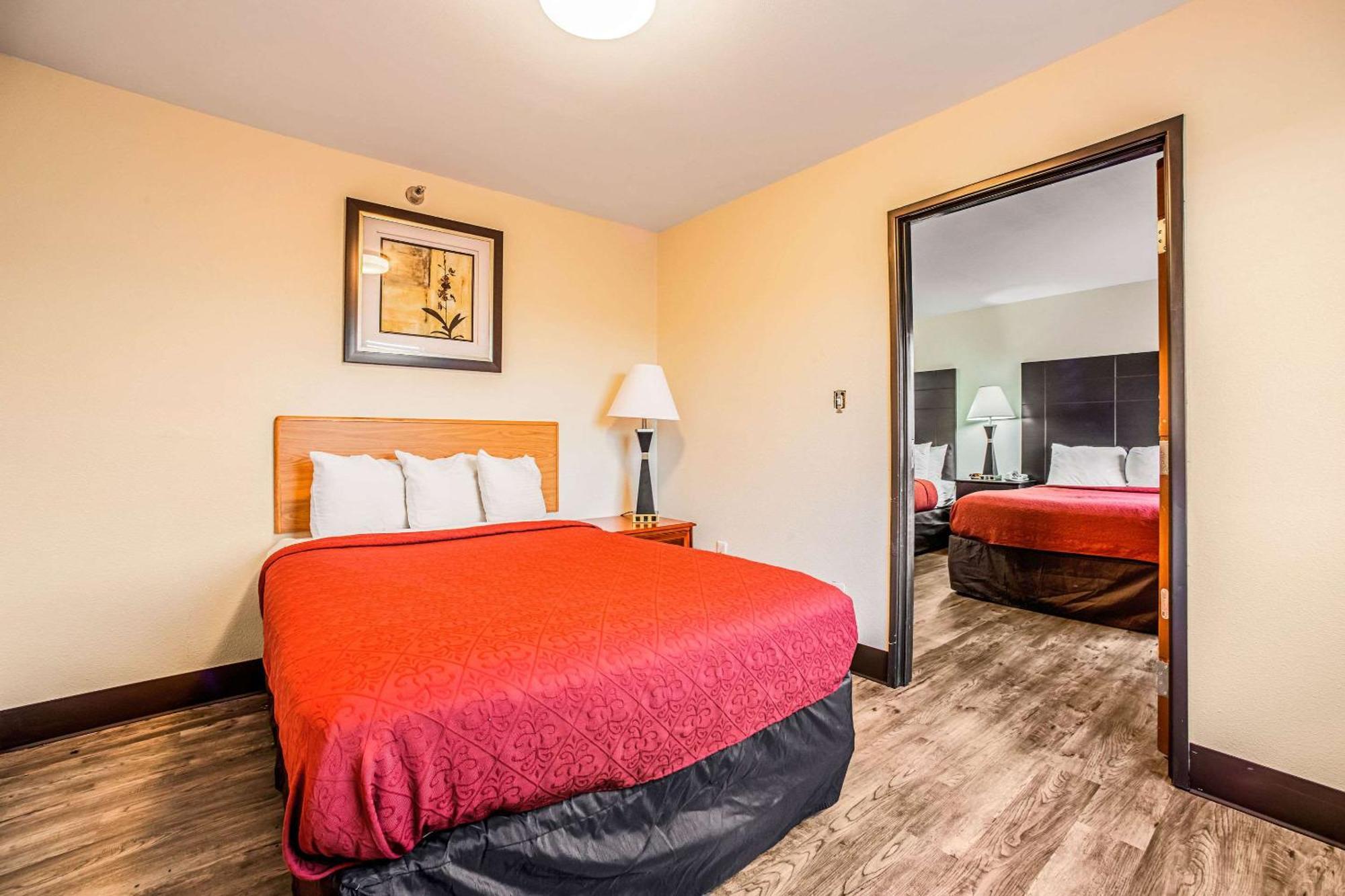 Quality Inn Carbondale University Area Exteriör bild