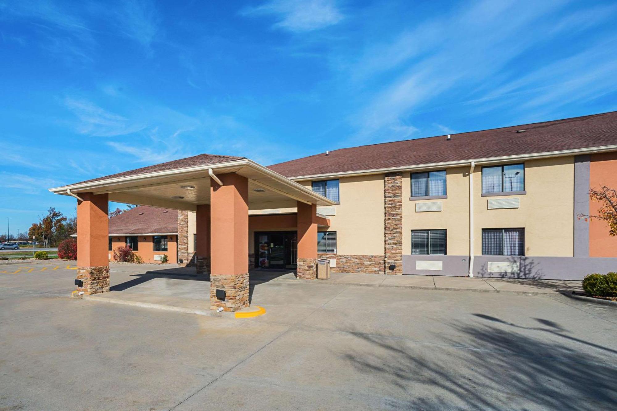 Quality Inn Carbondale University Area Exteriör bild