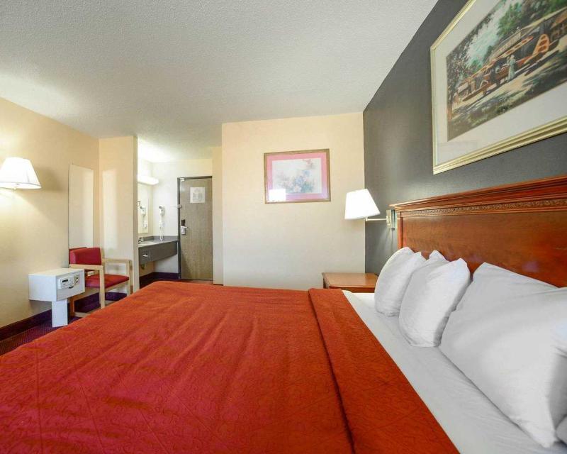Quality Inn Carbondale University Area Exteriör bild